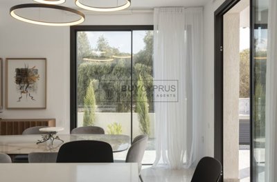 Detached Villa For Sale  in  Chlorakas