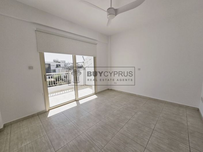 Image No.18-3 Bed Townhouse for sale