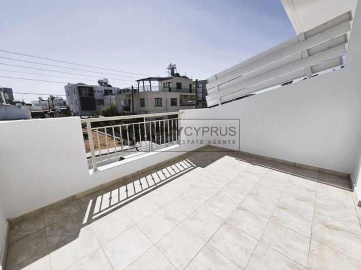 Image No.32-3 Bed Townhouse for sale