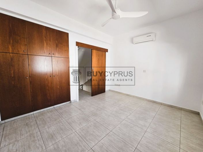 Image No.40-3 Bed Townhouse for sale