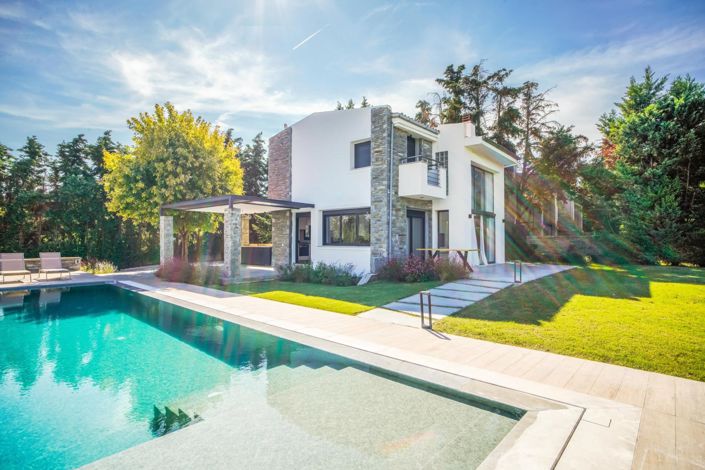 Image No.1-4 Bed Villa for sale