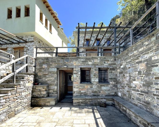 Image No.1-3 Bed Villa for sale