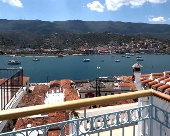 1 - Poros, House