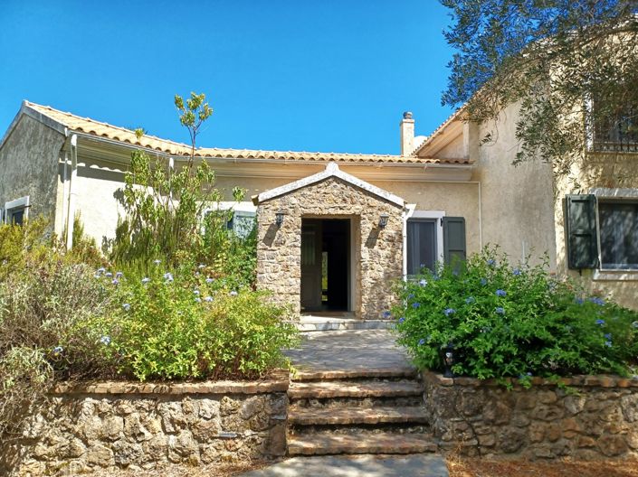 Image No.1-3 Bed Villa for sale