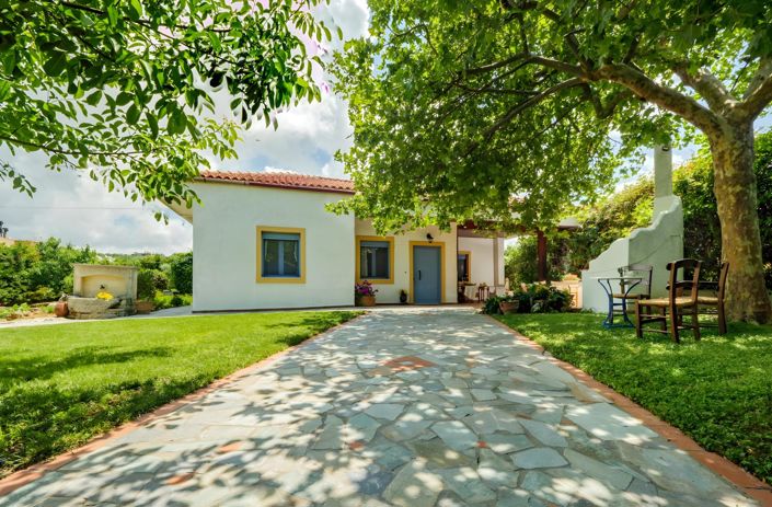 Image No.1-4 Bed House for sale