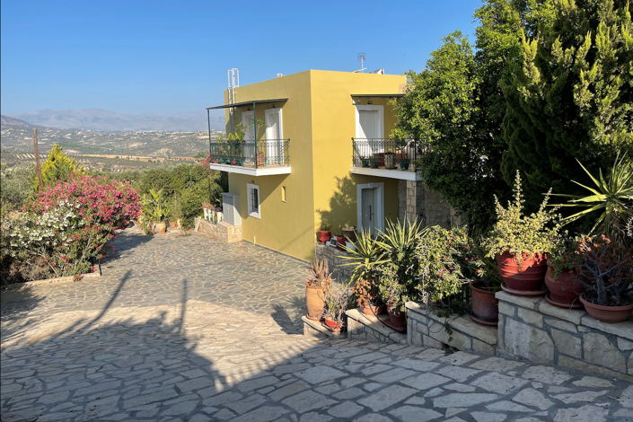 Image No.1-3 Bed House for sale
