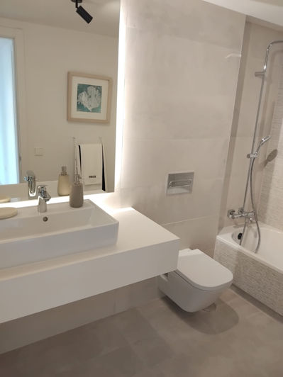 Image No.12-3 Bed Townhouse for sale