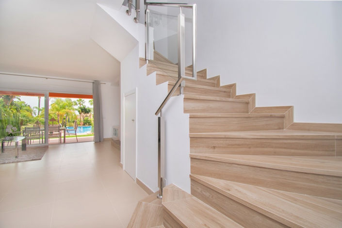 Image No.12-4 Bed Townhouse for sale