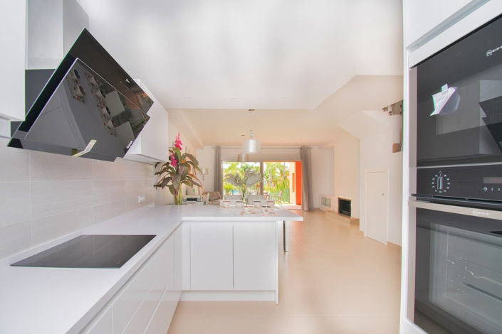 Image No.4-4 Bed Townhouse for sale