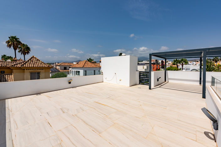 Image No.22-5 Bed Villa for sale