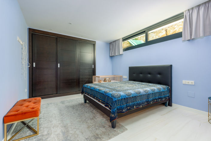 Image No.28-5 Bed Villa for sale