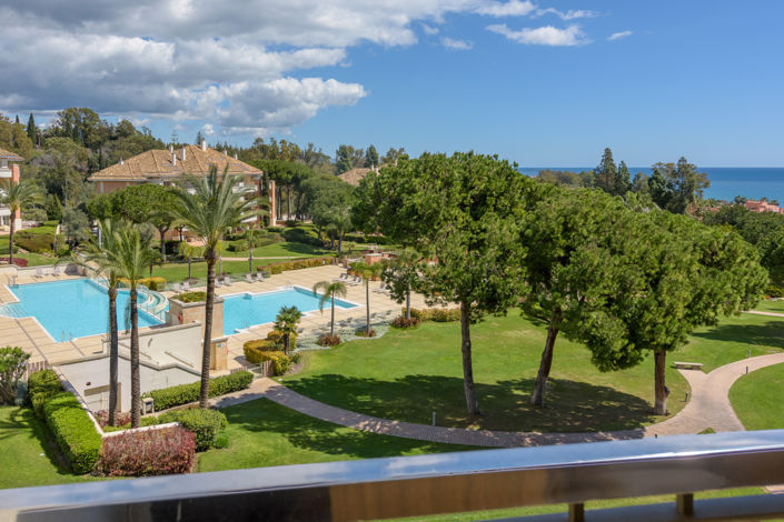 Image No.13-3 Bed Property for sale