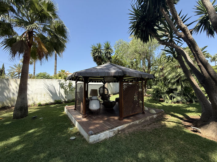 Image No.16-6 Bed House for sale