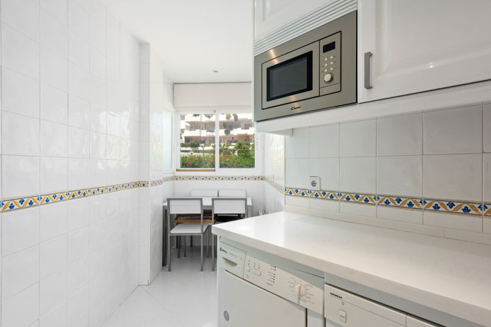 Image No.20-2 Bed Apartment for sale