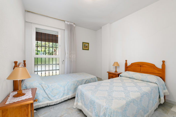 Image No.18-4 Bed Property for sale