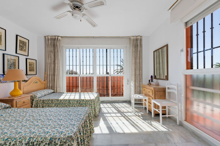 Image No.7-4 Bed Property for sale