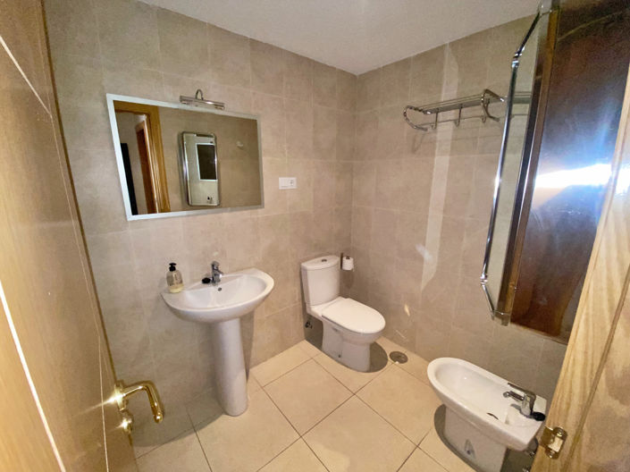 Image No.13-4 Bed Apartment for sale