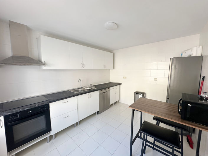 Image No.20-3 Bed House for sale