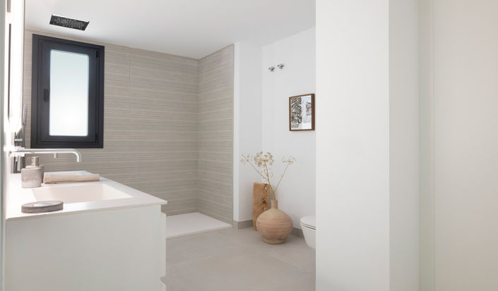 Image No.8-2 Bed Apartment for sale