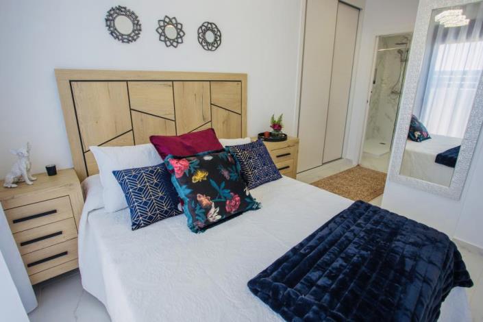 Image No.5-3 Bed Villa for sale