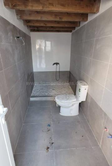 Image No.22-3 Bed Country House for sale