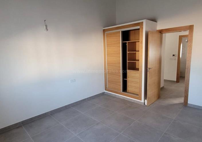 Image No.8-3 Bed Country House for sale