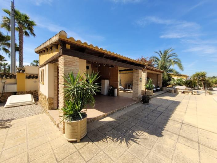 Image No.4-4 Bed Villa for sale