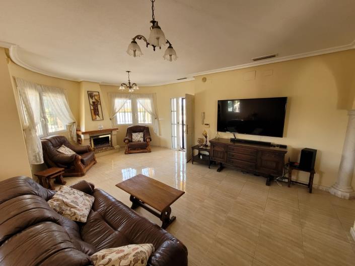 Image No.14-4 Bed Villa for sale