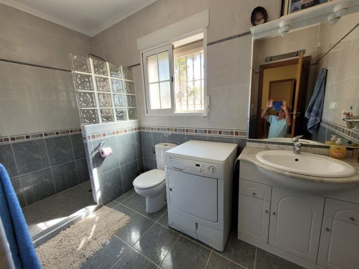 Image No.26-4 Bed Villa for sale