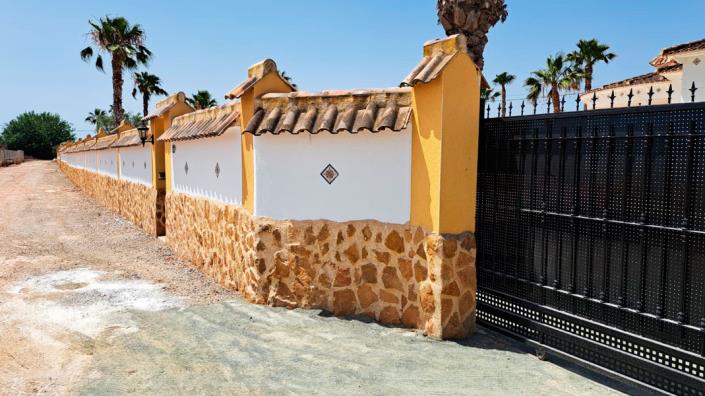 Image No.9-3 Bed Villa for sale