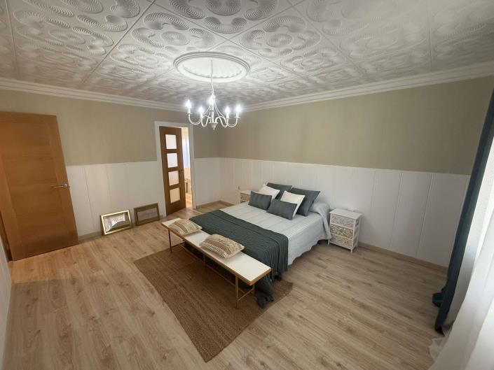 Image No.14-5 Bed Country House for sale