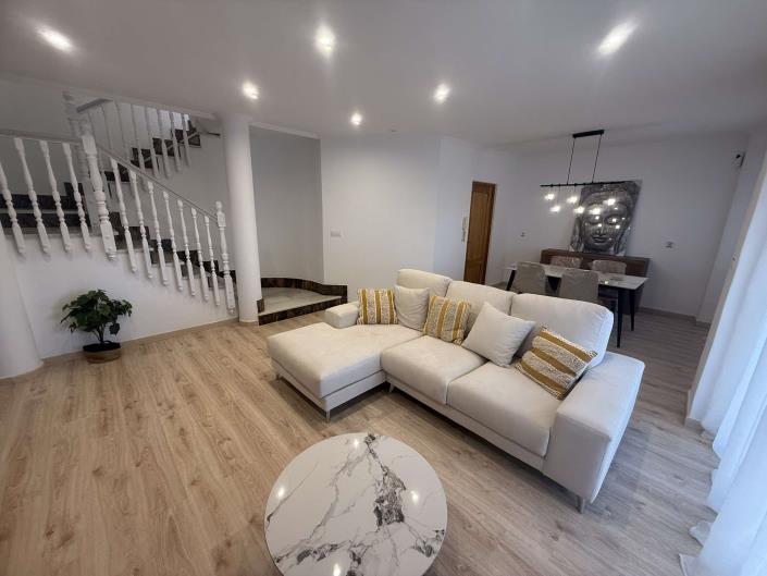 Image No.5-5 Bed Country House for sale