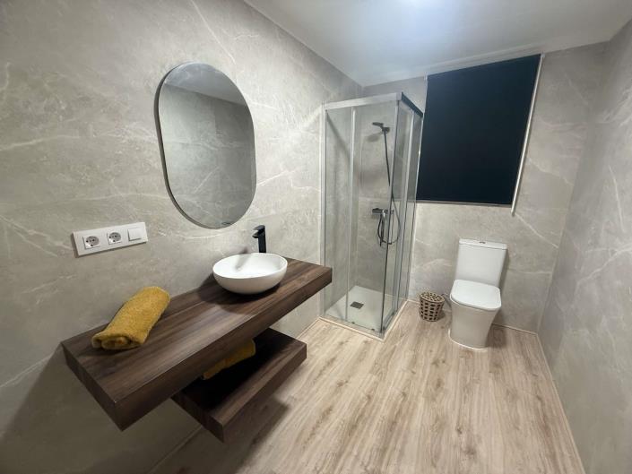 Image No.12-5 Bed Country House for sale