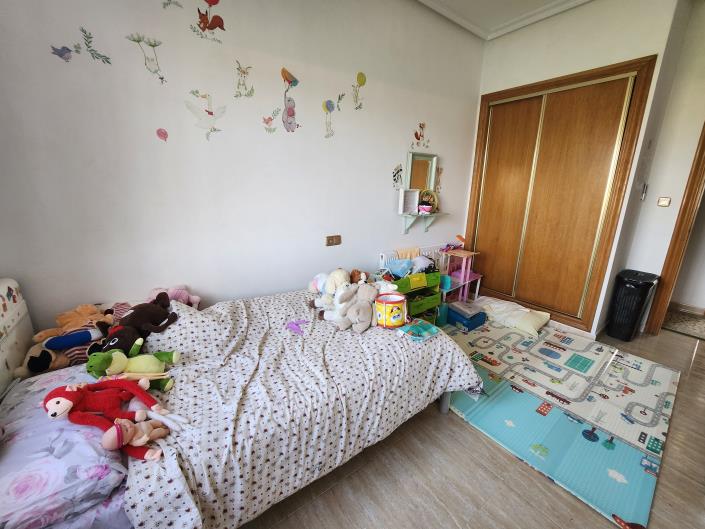 Image No.11-4 Bed Country House for sale