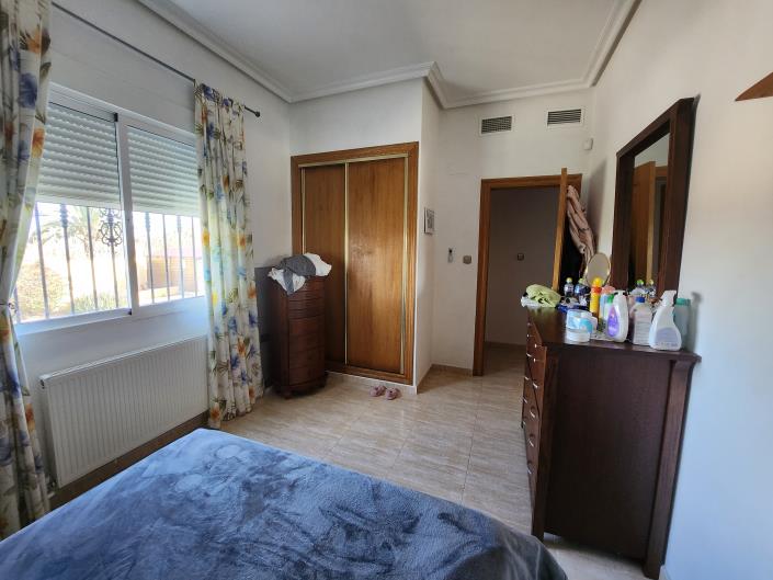 Image No.13-4 Bed Country House for sale