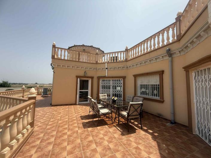 Image No.13-6 Bed Country Property for sale