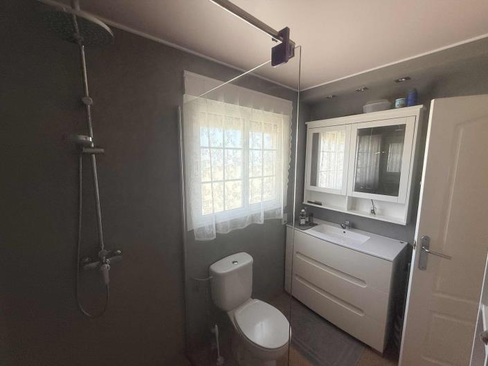 Image No.20-3 Bed Country House for sale