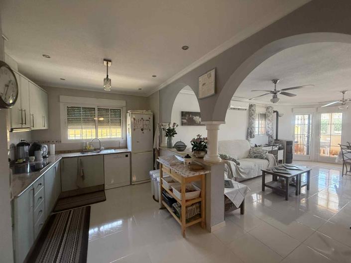 Image No.15-3 Bed Country House for sale