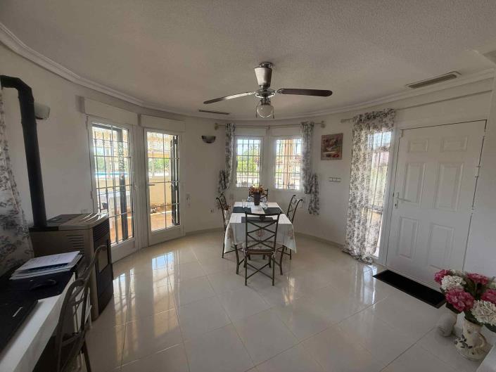 Image No.7-3 Bed Country House for sale