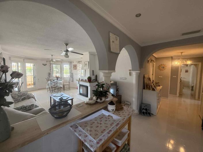 Image No.14-3 Bed Country House for sale