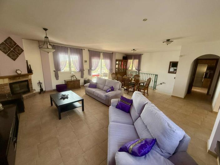 Image No.9-3 Bed Villa / Detached for sale