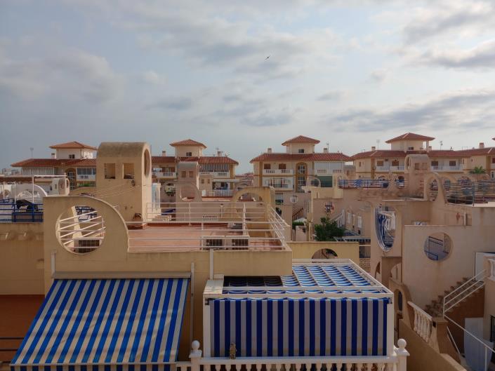 Image No.15-2 Bed Townhouse for sale