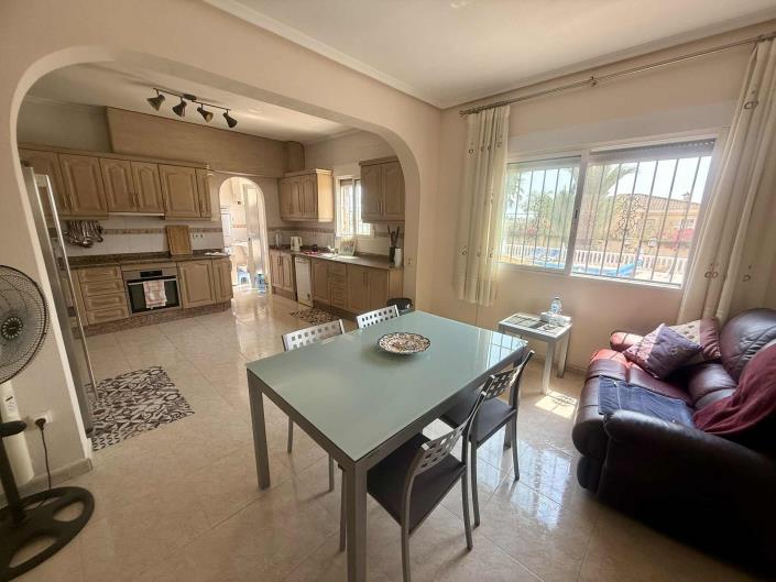 Image No.10-3 Bed Country House for sale