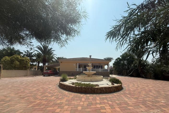 Image No.2-3 Bed Country House for sale