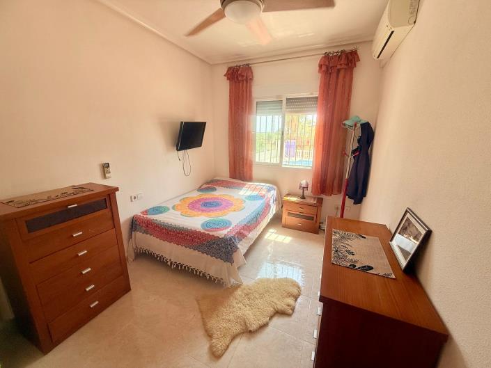 Image No.11-3 Bed Country House for sale