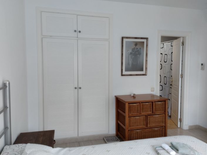 Image No.15-6 Bed Villa for sale