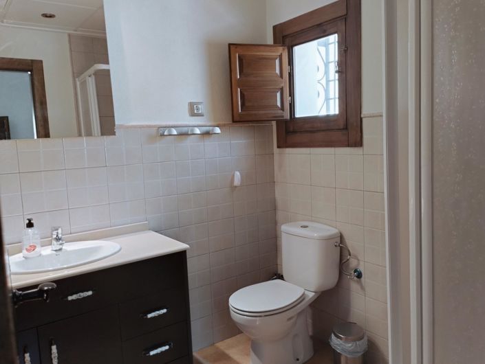 Image No.13-3 Bed Country House for sale