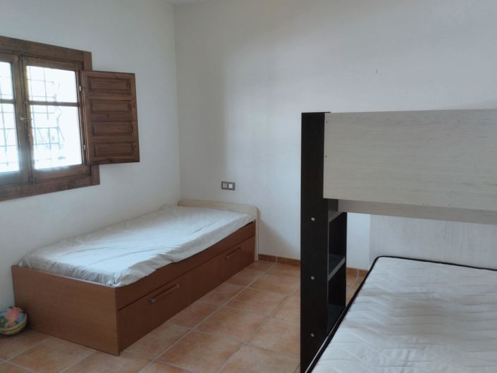 Image No.15-3 Bed Country House for sale