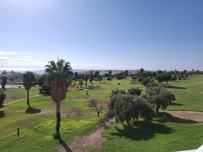 Image No.1-4 Bed Villa for sale