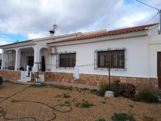 Image No.3-3 Bed Villa for sale